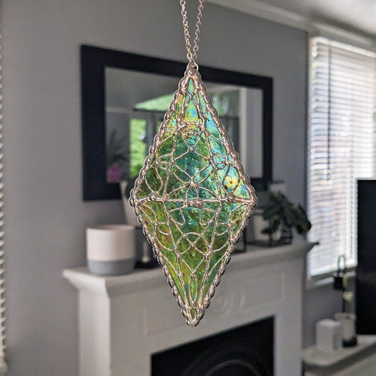 GREEN Glass Magic Crystal Suncatcher Plant Stake, Crystal Ornament