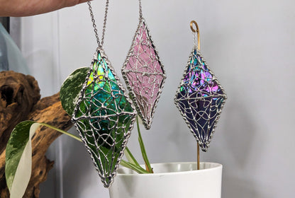 GREEN Glass Magic Crystal Suncatcher Plant Stake, Crystal Ornament